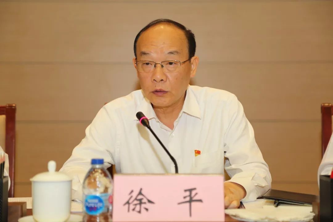 【不忘初心、牢記使命&lt;19&gt;】做敢于擔(dān)當(dāng)勇于奉獻(xiàn)的兵裝人——徐平講黨課